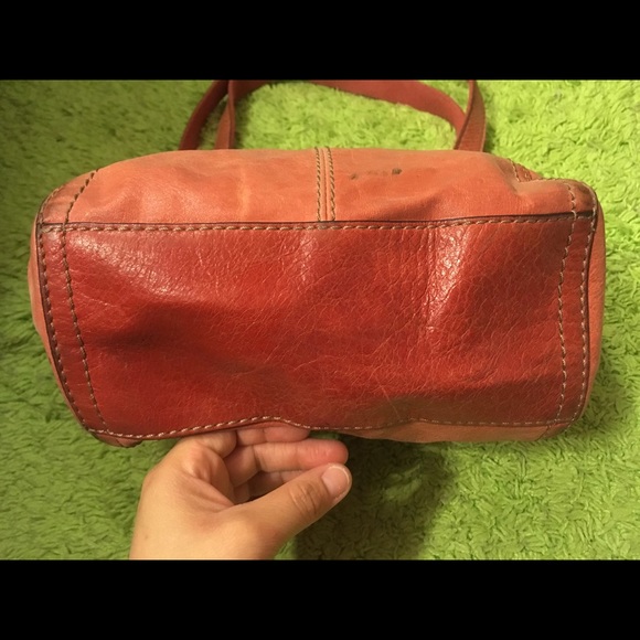 Clearance 🛍 Fossil handbag. - Picture 4 of 8